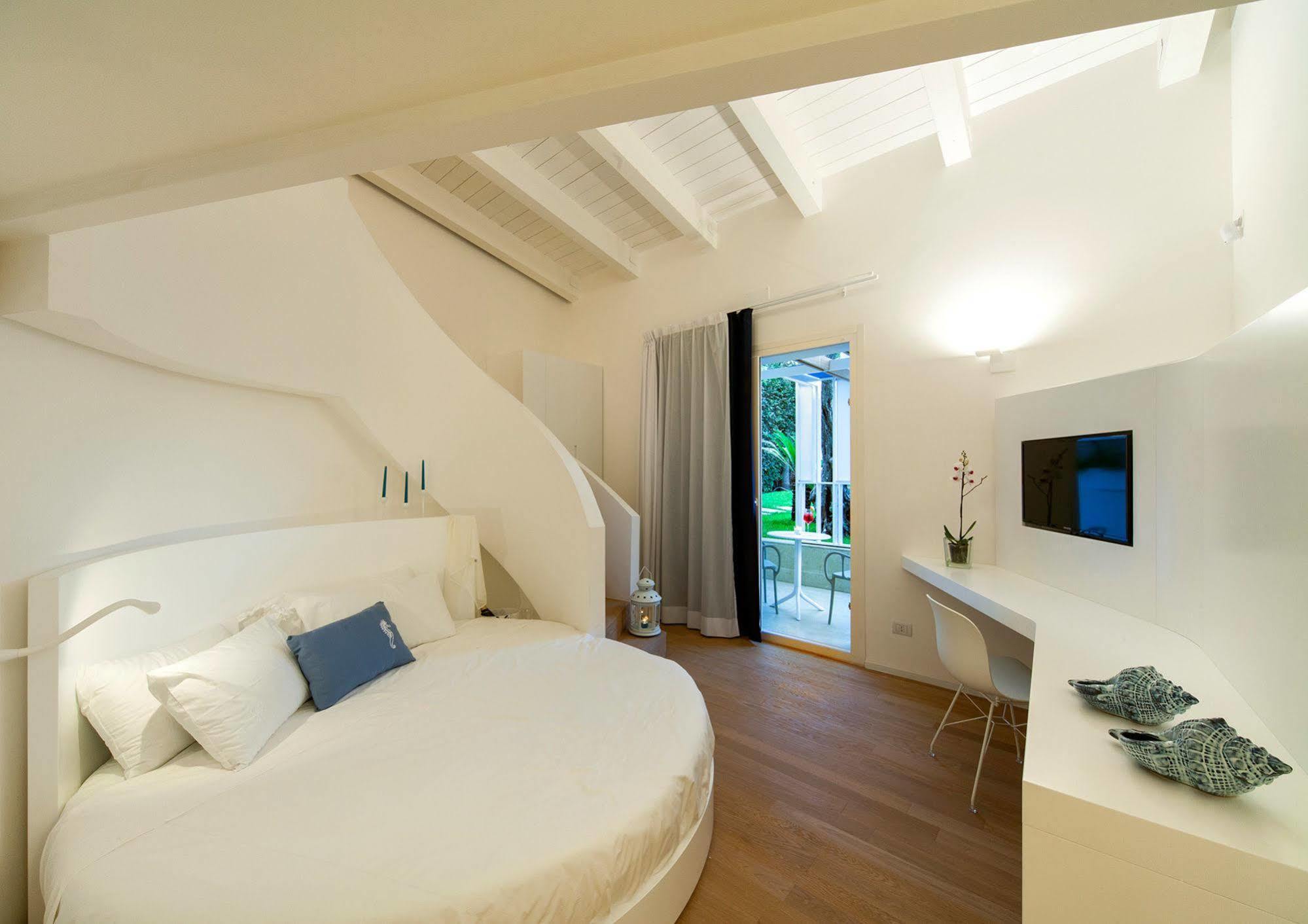 Hotel Calapetra Fontane Bianche